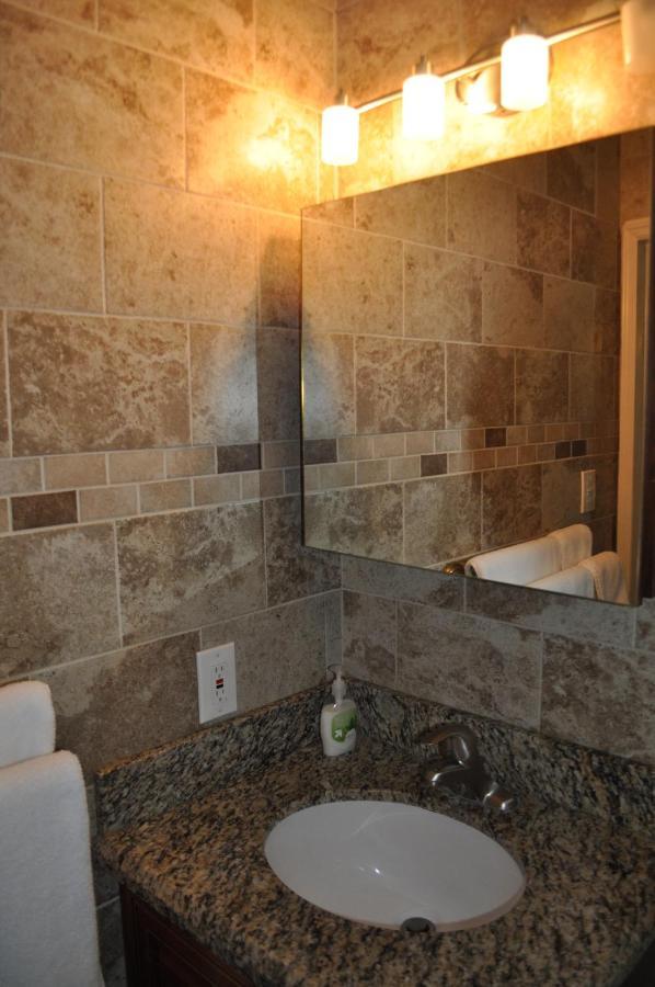 Lovely 3-Bd, Walk To Bars, 9 Min Drive From Beach! Heated Pool. Fort Lauderdale Extérieur photo