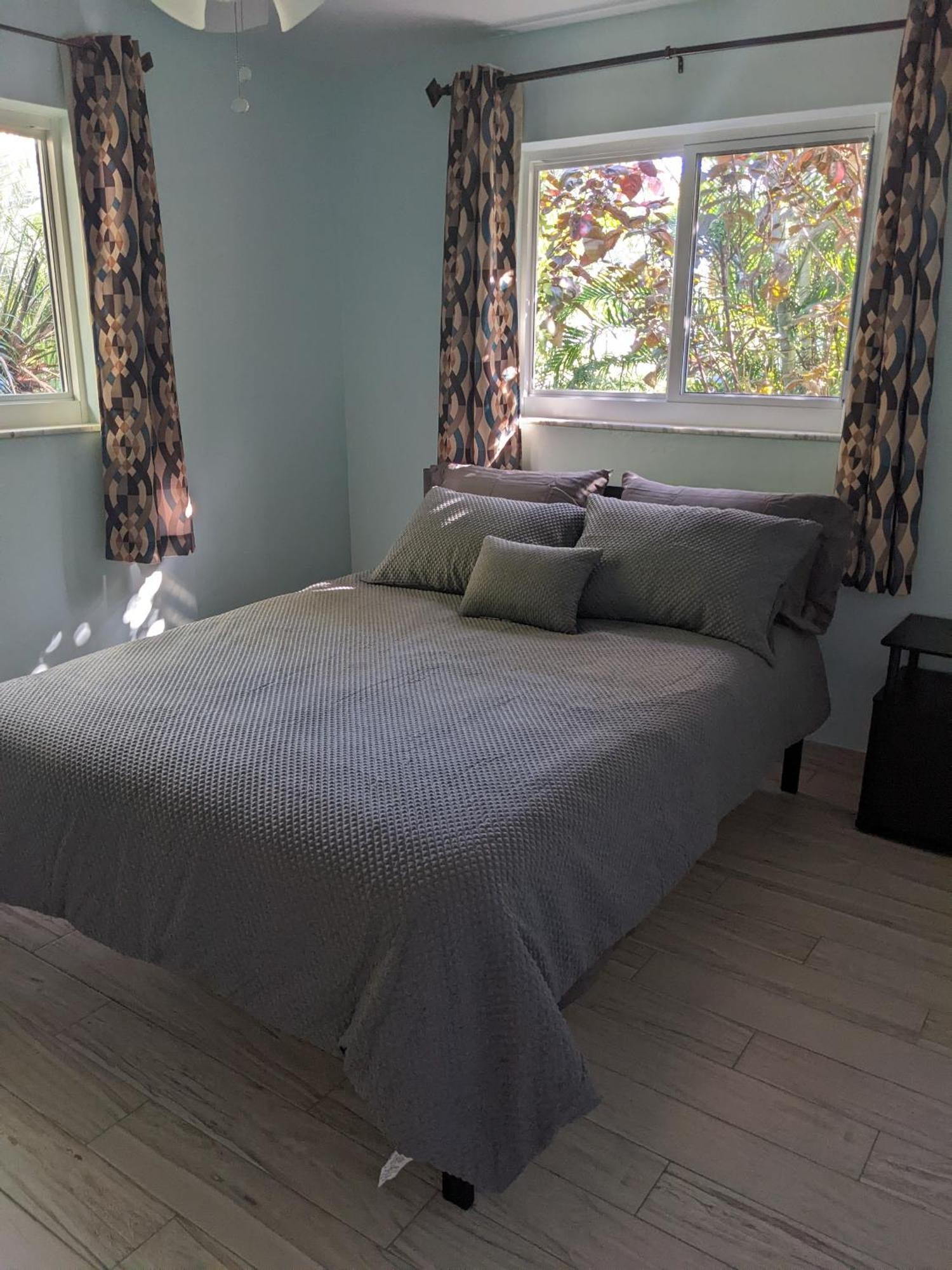 Lovely 3-Bd, Walk To Bars, 9 Min Drive From Beach! Heated Pool. Fort Lauderdale Extérieur photo